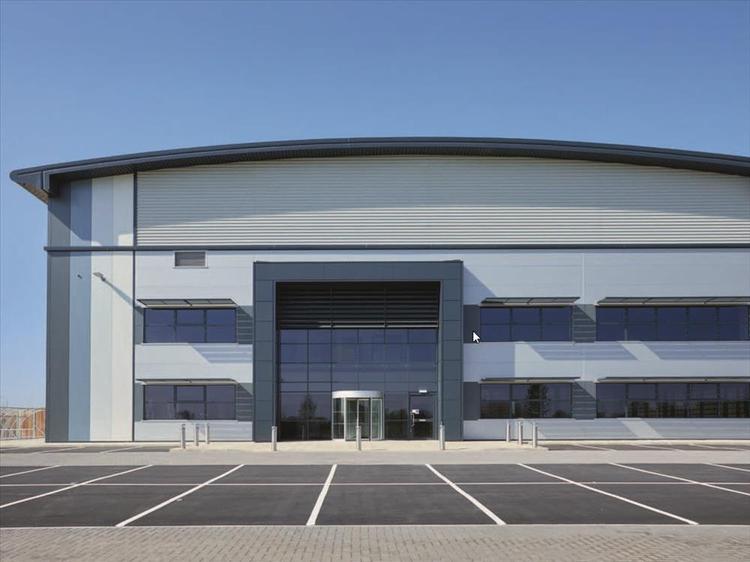 2 industrial properties for sale in Biggleswade, Bedfordshire, UK Page 1