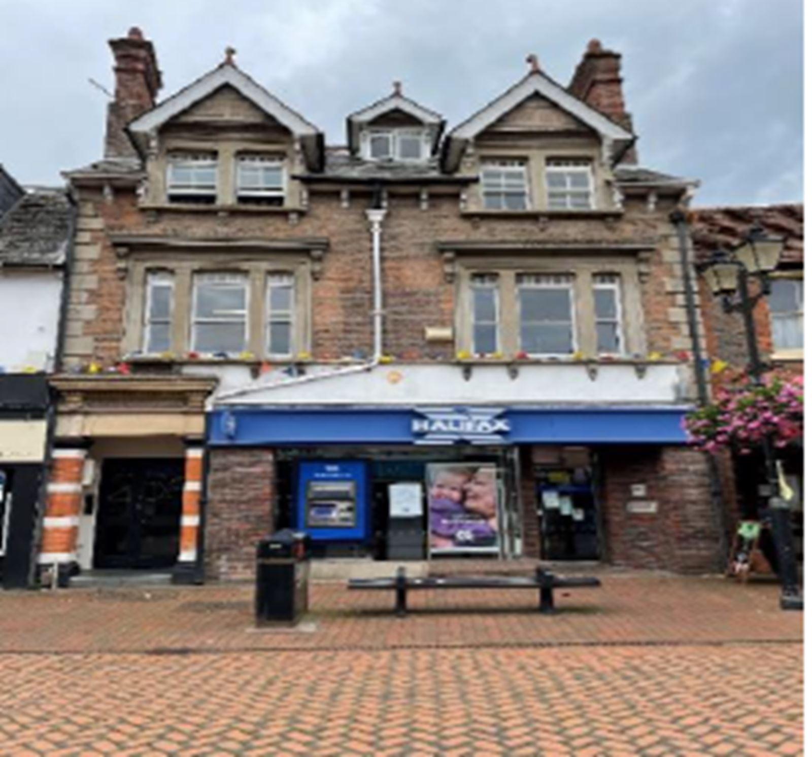 2 retail properties for sale in Chesham, Buckinghamshire, UK Page 1