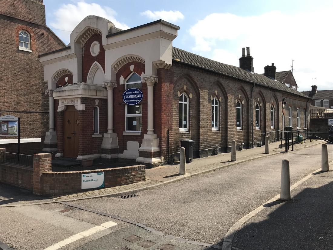 A Residential Property For Sale In Dunstable, LU6 1HE Freehold 147.