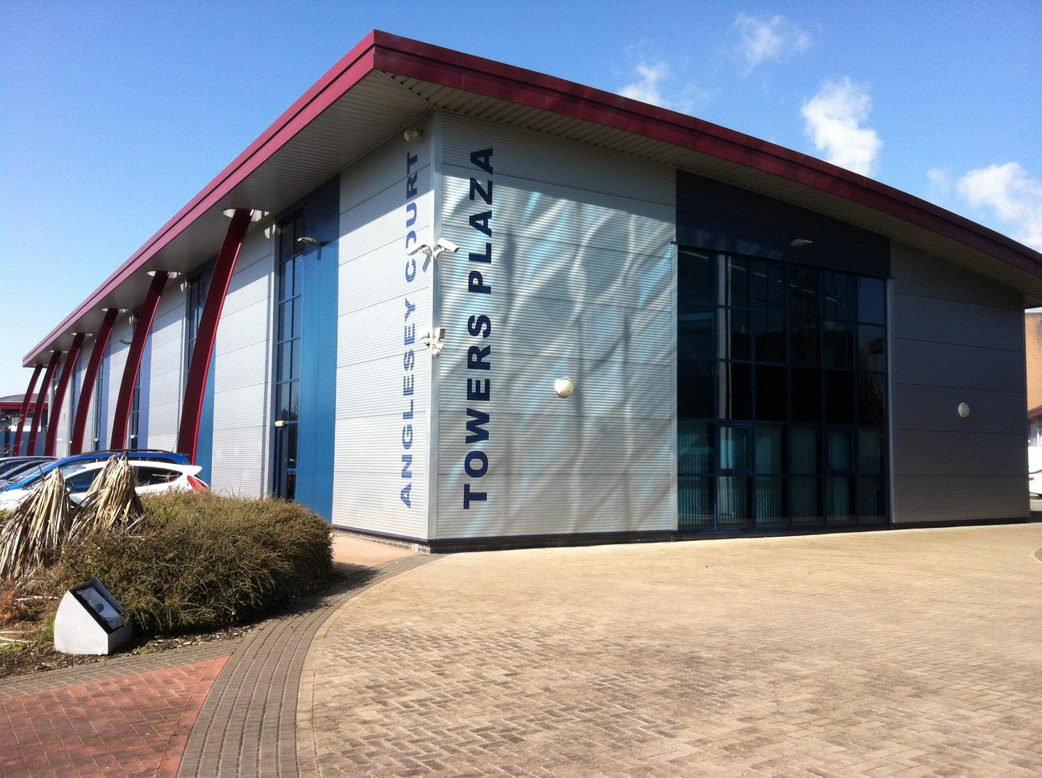 6 commercial properties for rent in Rugeley, Staffordshire, UK Page 1