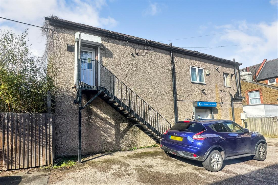 A Commercial Property For Sale In Bromley, Bromley, BR2 9QE Freehold