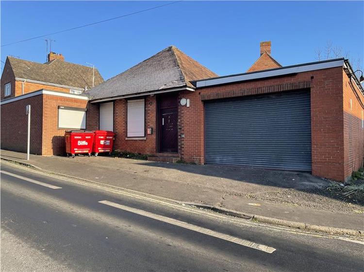 Browse 15 Commercial Properties For Sale Yeovil, Somerset, UK Page 1